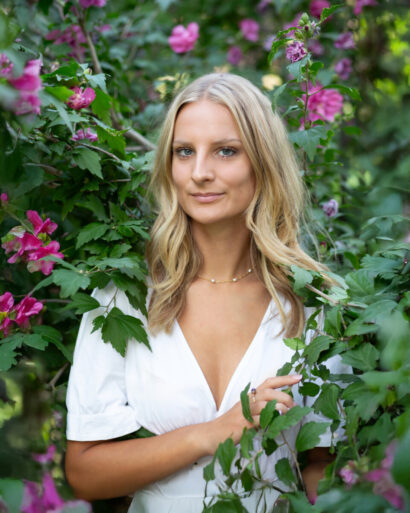Magdalena Images, Denver senior photographer, Denver portrait photographer, Denver photo studio, Lakewood photo studio, Colorado senior photographer, Littleton senior photographer, Golden Senior Photographer, Arvada senior photographer