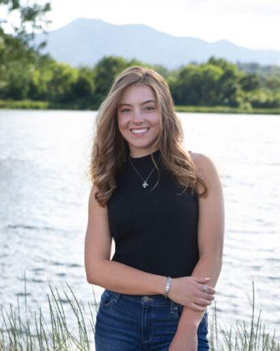 Magdalena Images, Denver senior photographer, Denver portrait photographer, Denver photo studio, Lakewood photo studio, Colorado senior photographer, Littleton senior photographer, Golden Senior Photographer, Arvada senior photographer